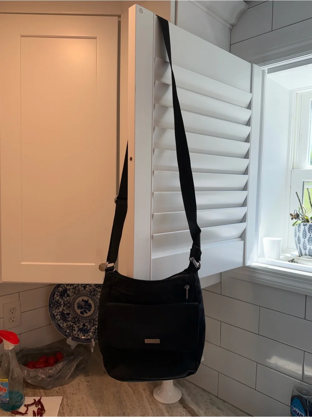 Baggallini Black Crossbody Messenger Bag for Women